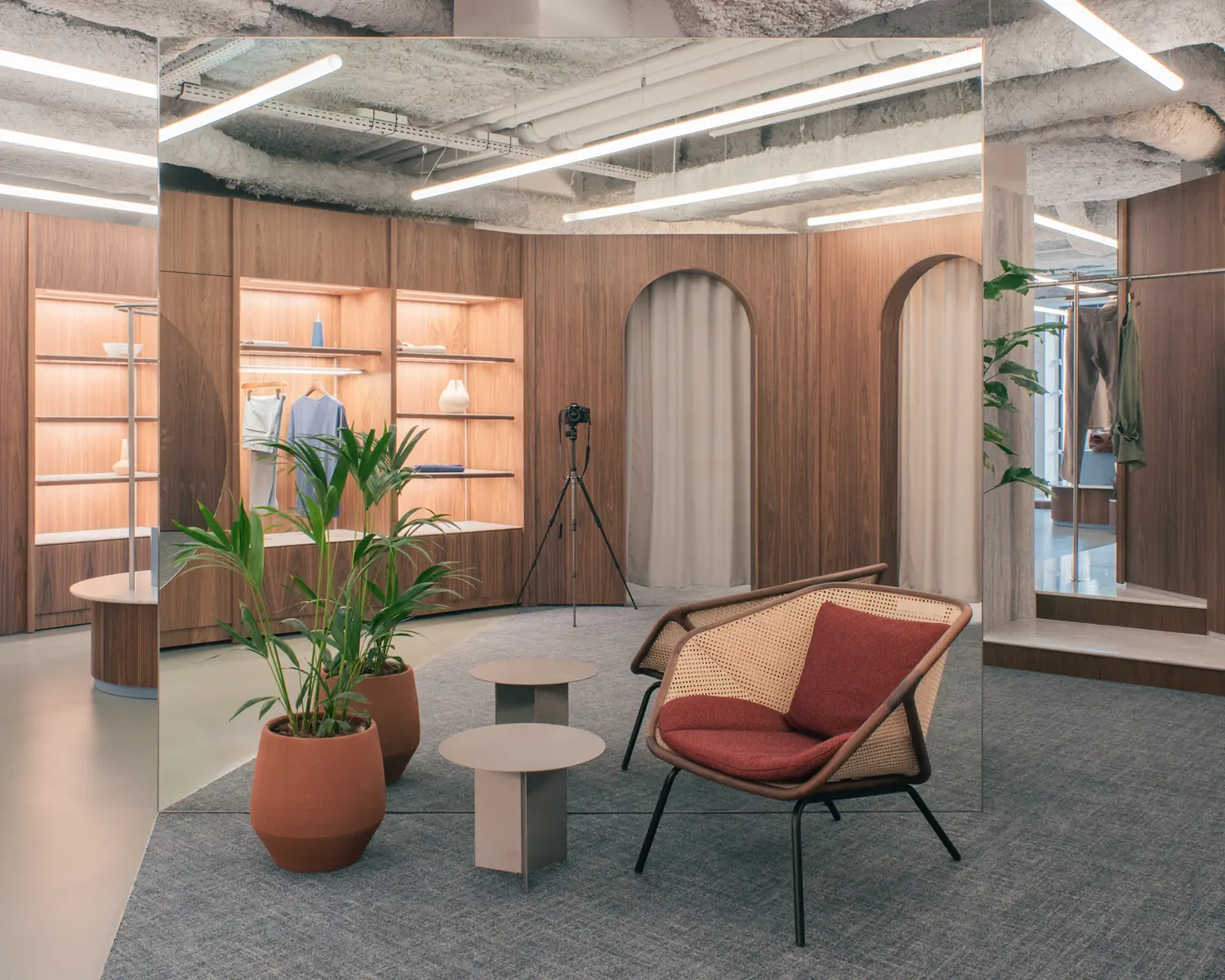 PlaC Faloni Paris Artis Lorenzo Zandri © 2024 8